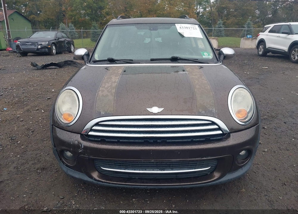 2011 MINI COOPER CLUBMAN VIN: WMWZF3C59BT187736