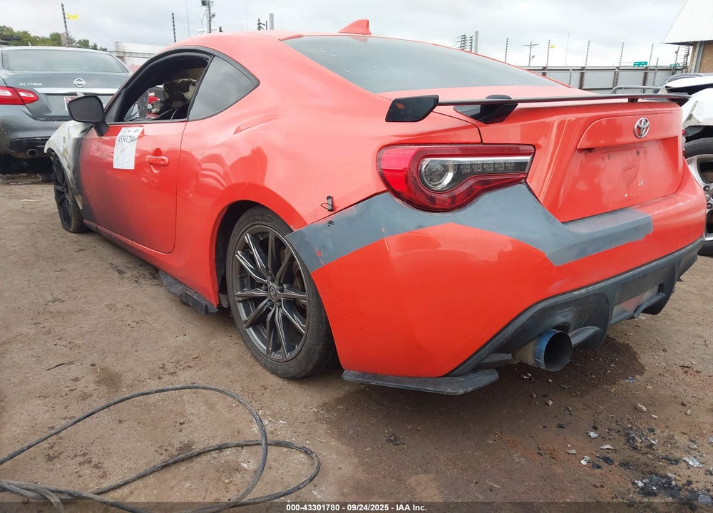 2017 TOYOTA GR 86 VIN: JF1ZNAA10H9706632