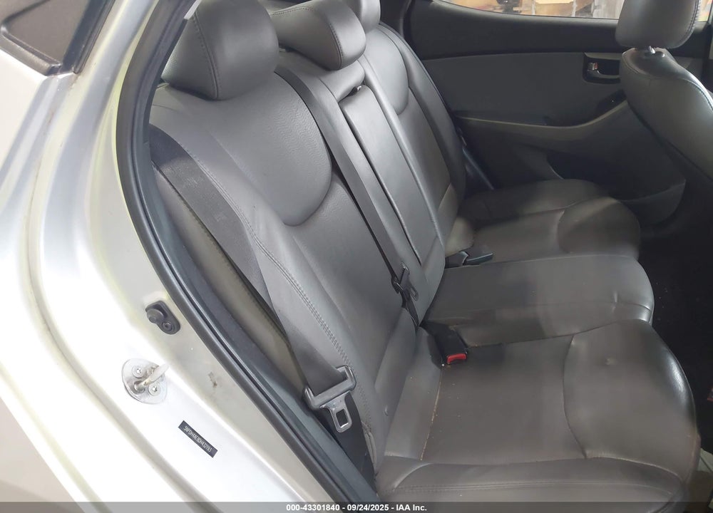 2013 HYUNDAI ELANTRA VIN: 5NPDH4AE8DH432193