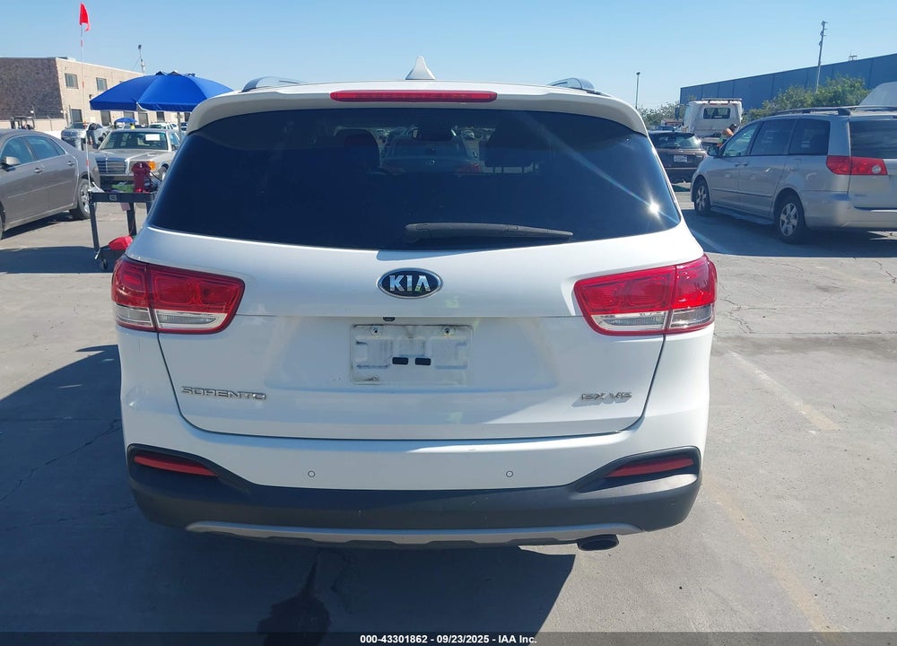 2018 KIA SORENTO VIN: 5XYPH4A54JG364068