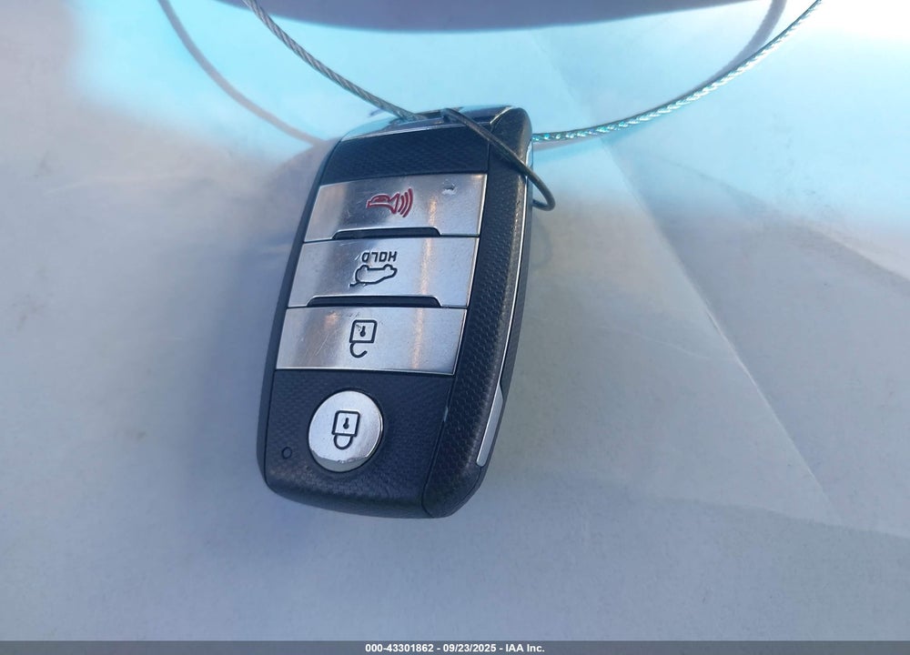 2018 KIA SORENTO VIN: 5XYPH4A54JG364068