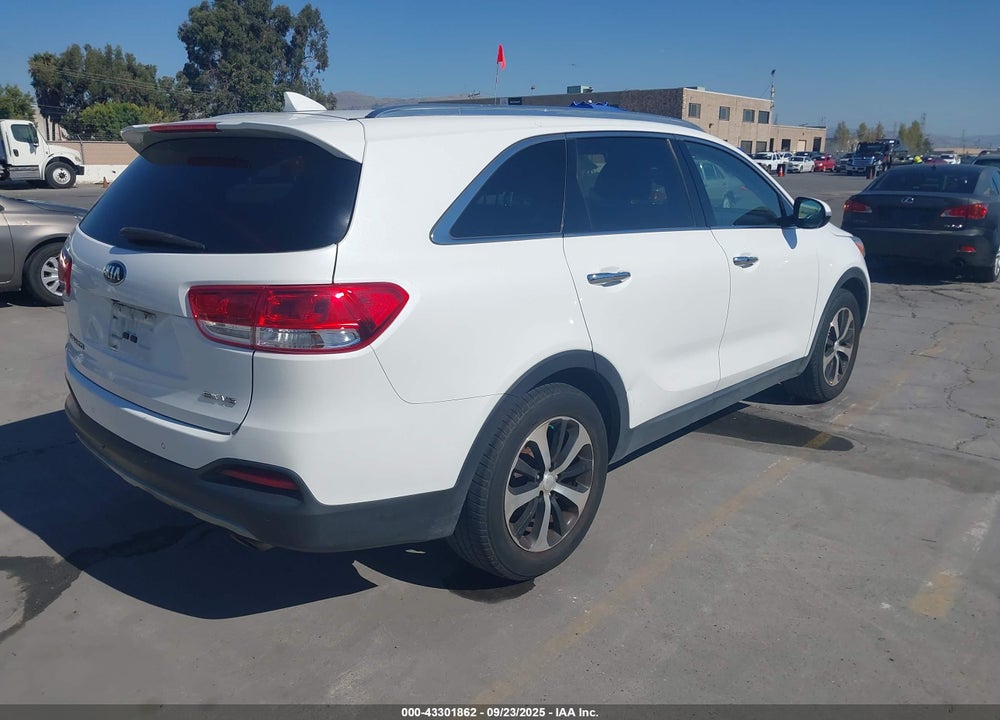 2018 KIA SORENTO VIN: 5XYPH4A54JG364068