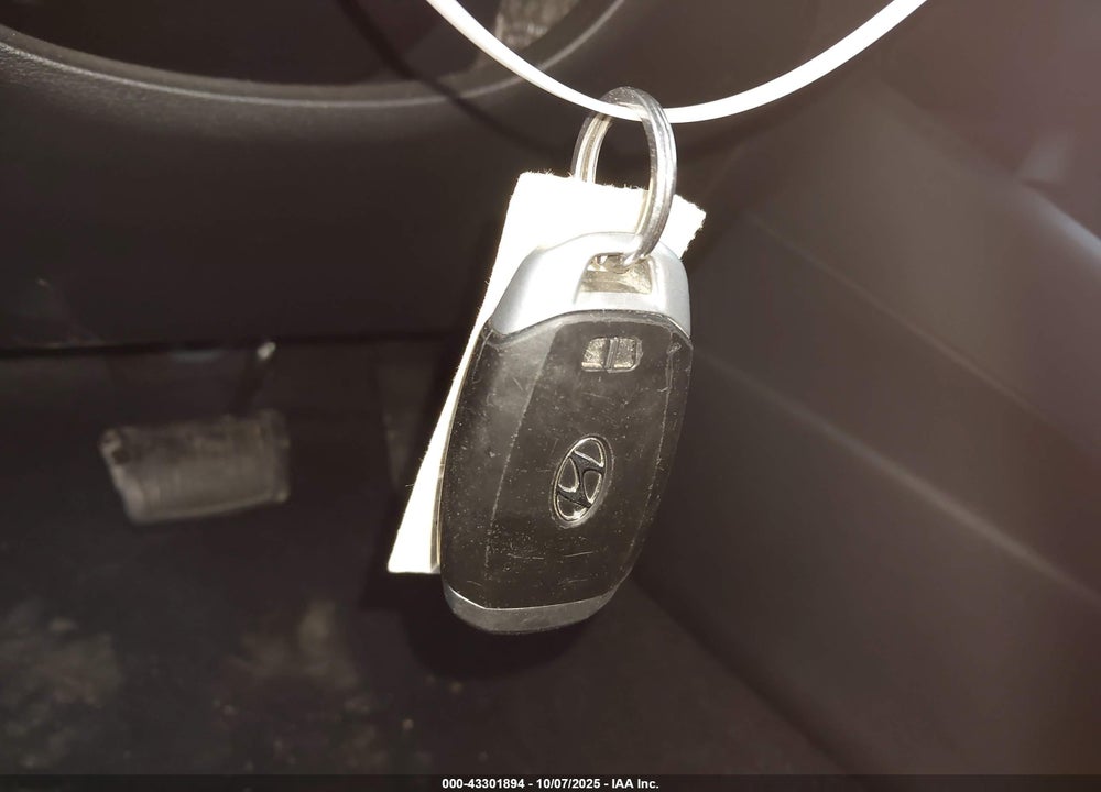 2023 HYUNDAI VENUE LIMITED VIN: KMHRC8A37PU262960