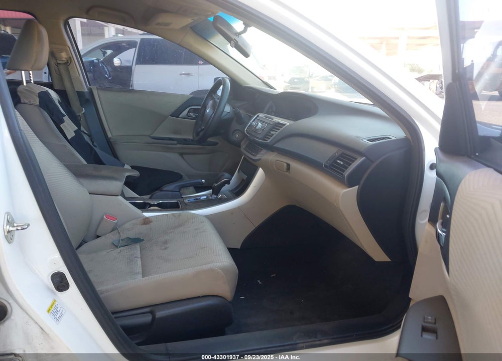 2015 HONDA ACCORD VIN: 1HGCR2F35FA177566