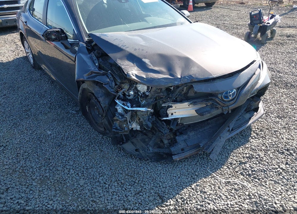 2020 TOYOTA CAMRY LE HYBRID VIN: 4T1C31AK9LU520765