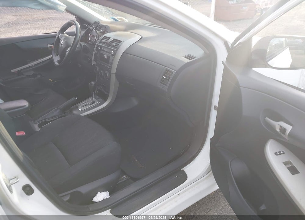2011 TOYOTA COROLLA S VIN: 2T1BU4EE4BC684732