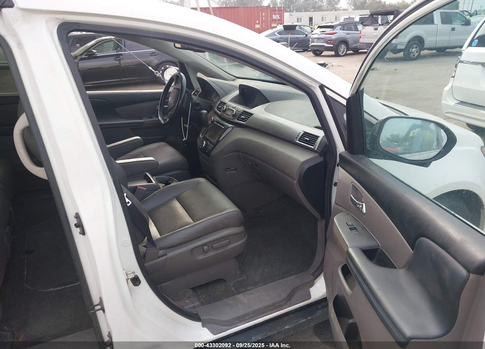 2016 HONDA ODYSSEY EX-L VIN: 5FNRL5H61GB127808