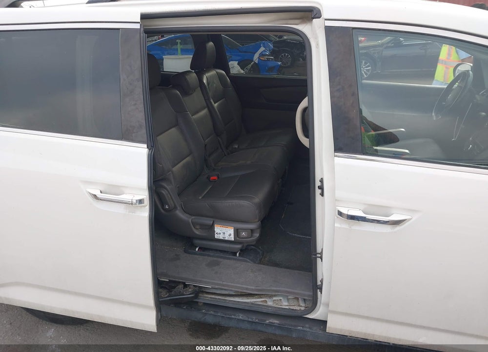 2016 HONDA ODYSSEY EX-L VIN: 5FNRL5H61GB127808