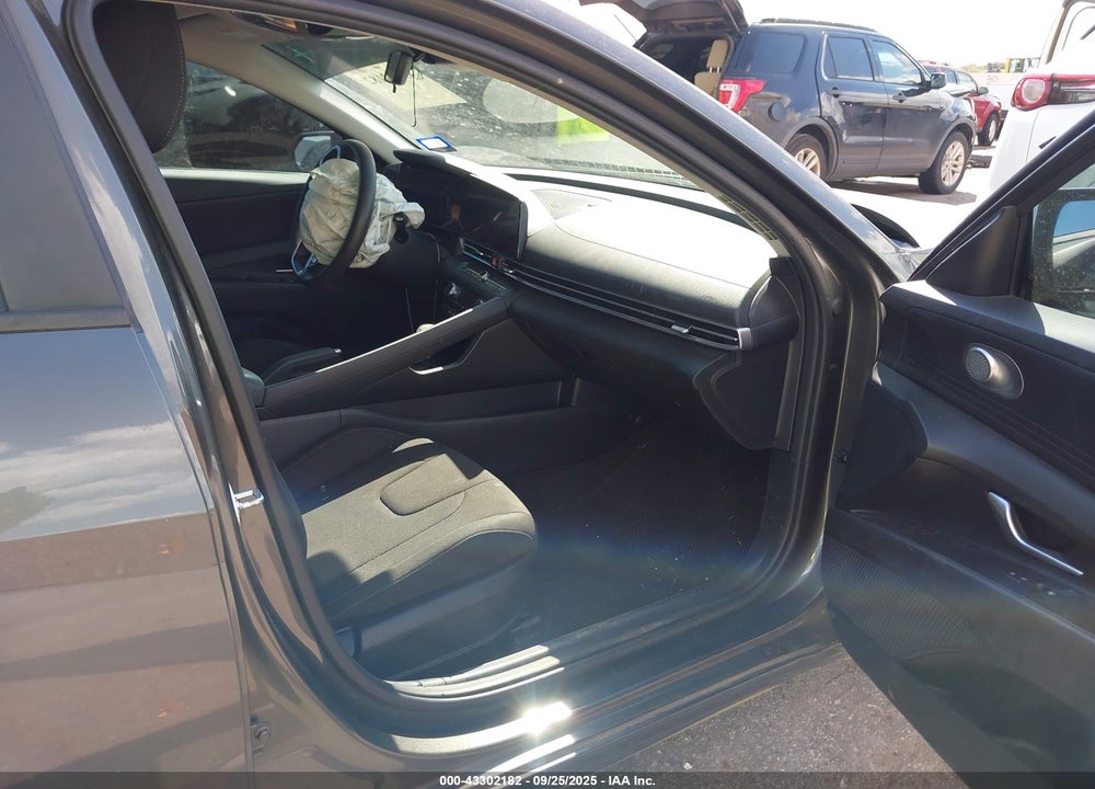 2024 HYUNDAI ELANTRA SEL VIN: KMHLM4DG3RU638860
