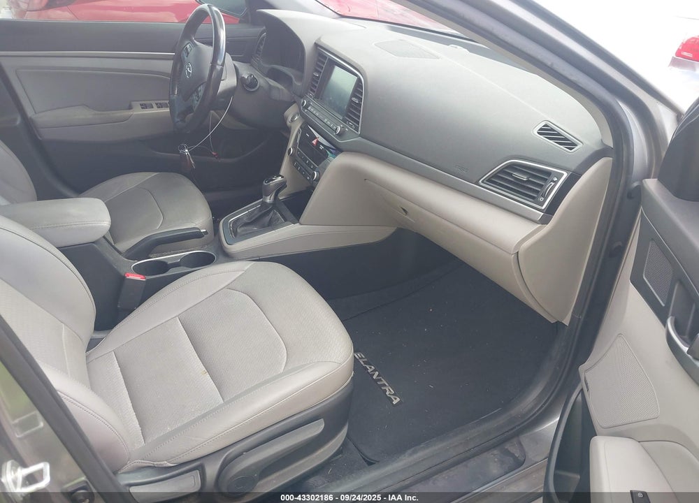 2017 HYUNDAI ELANTRA LIMITED VIN: KMHD84LF9HU285475