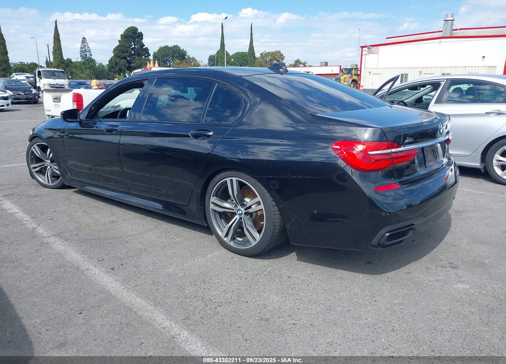 2016 BMW 7 SERIES VIN: WBA7F2C5XGG415731