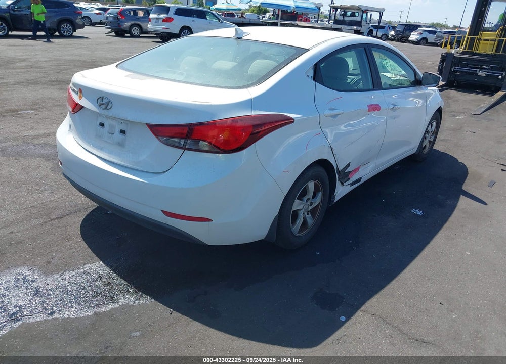 2015 HYUNDAI ELANTRA VIN: 5NPDH4AE7FH603695
