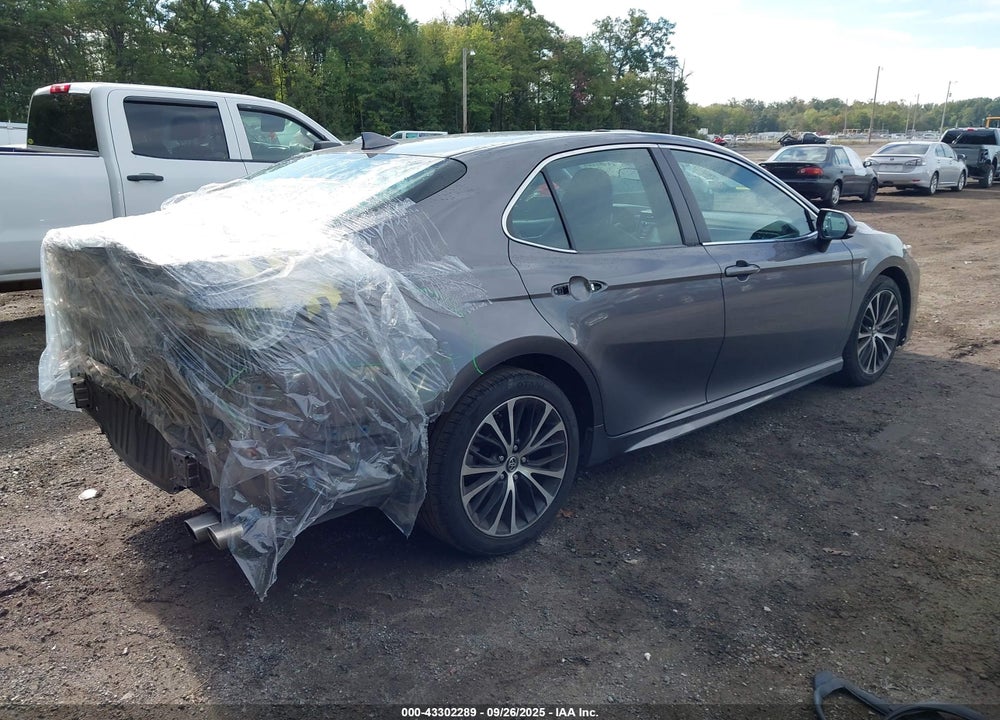 2019 TOYOTA CAMRY VIN: 4T1B11HK8KU757558