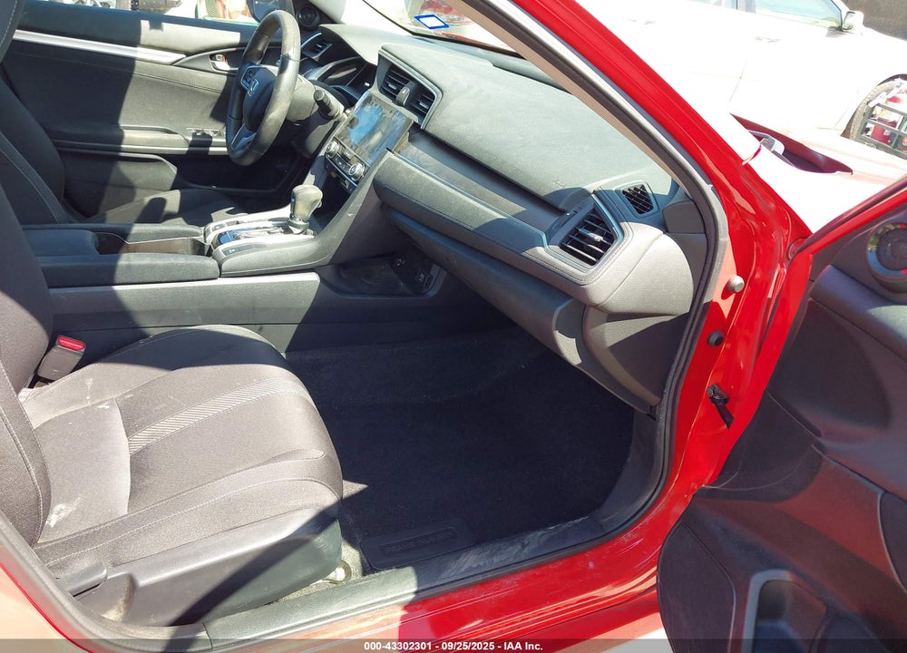 2017 HONDA CIVIC VIN: 2HGFC1F39HH638135