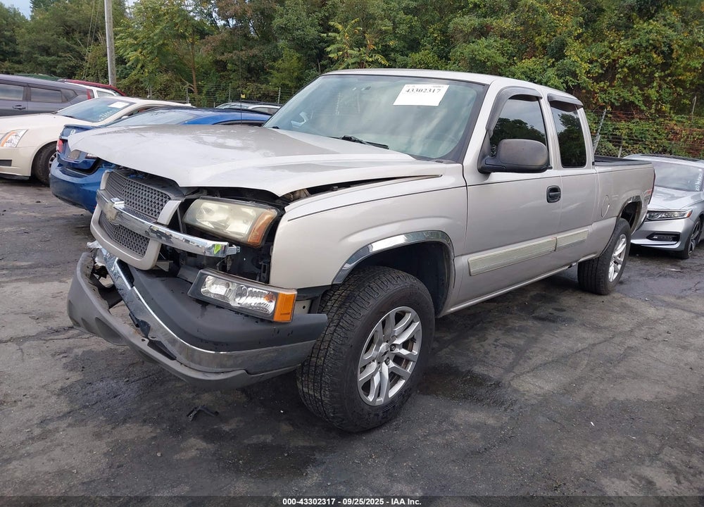 2004 CHEVROLET SILVERADO 1500 LS VIN: 2GCEK19T241245380