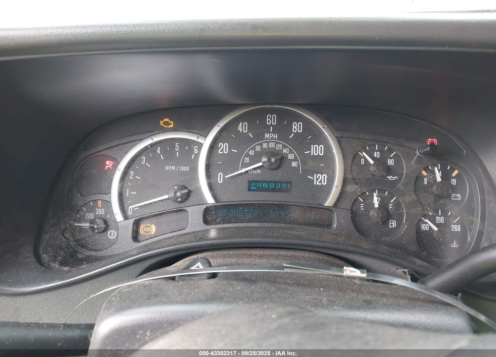 2004 CHEVROLET SILVERADO 1500 LS VIN: 2GCEK19T241245380