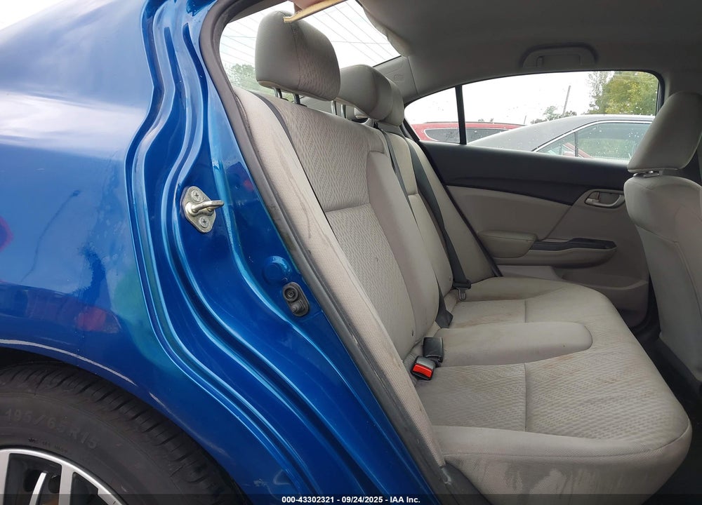 2014 HONDA CIVIC LX VIN: 19XFB2F55EE014123