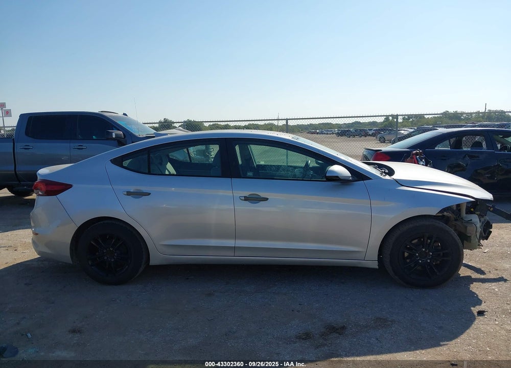 2017 HYUNDAI ELANTRA VIN: KMHD74LF3HU100503