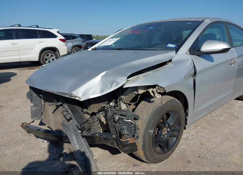2017 HYUNDAI ELANTRA VIN: KMHD74LF3HU100503