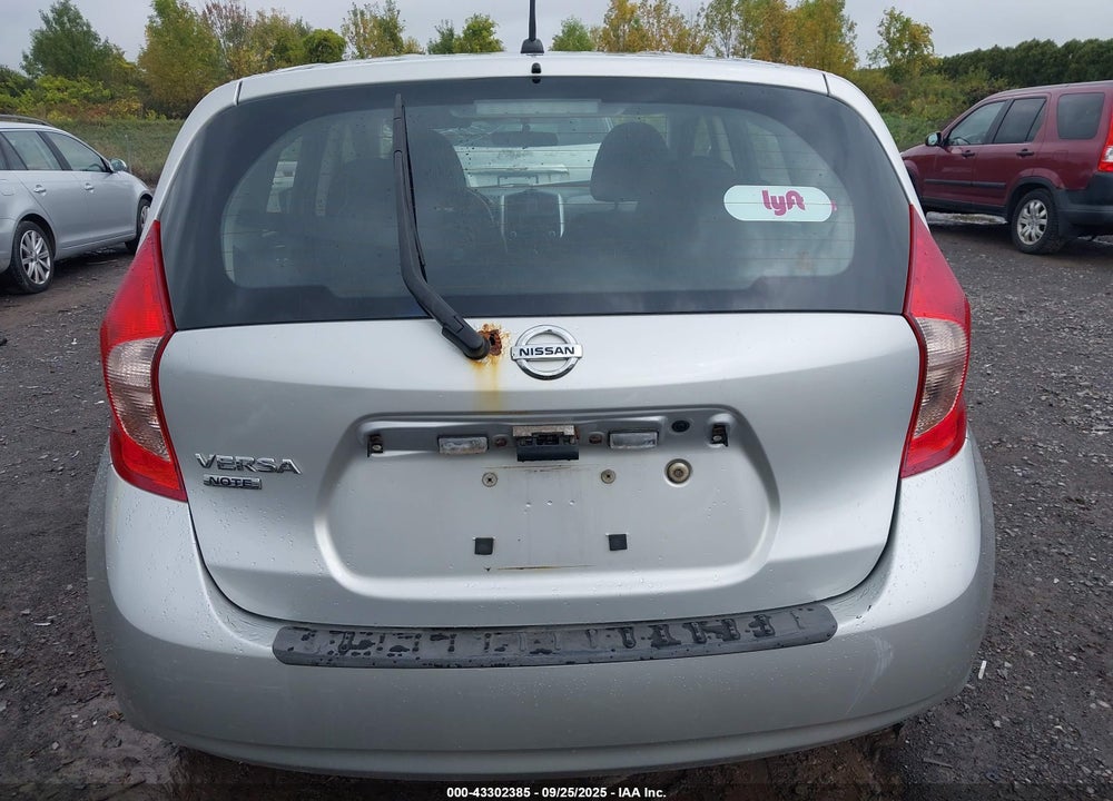 2015 NISSAN VERSA NOTE VIN: 3N1CE2CP0FL427812