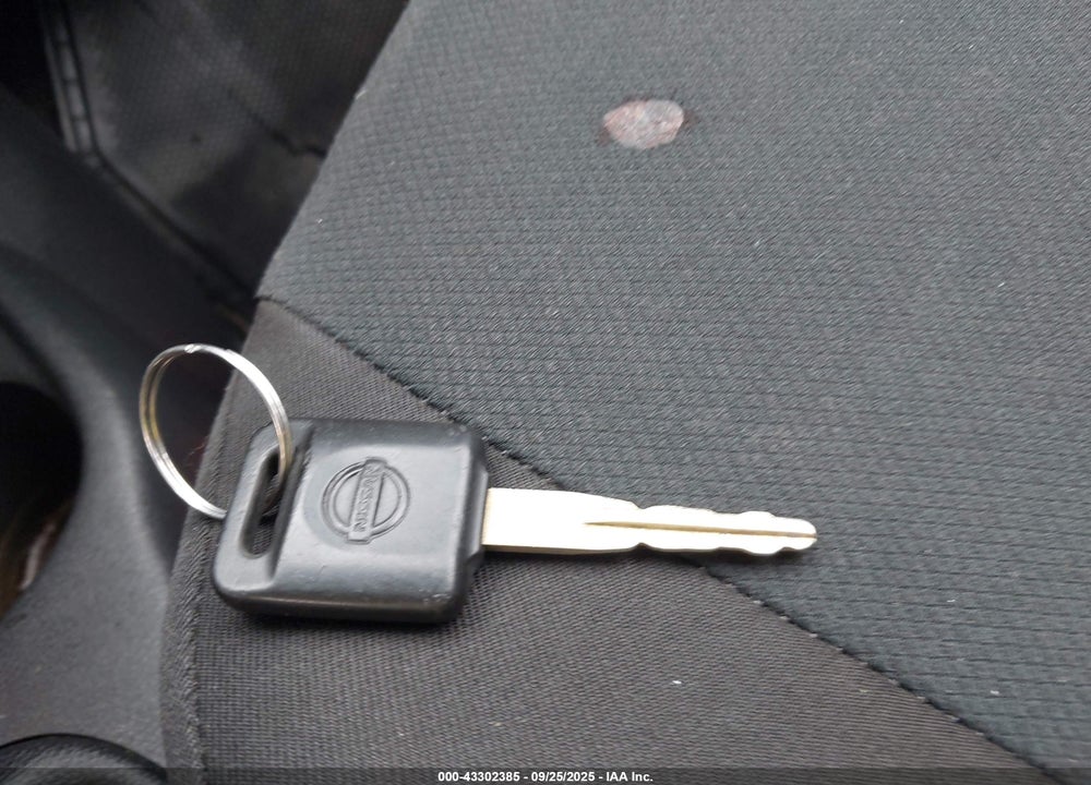 2015 NISSAN VERSA NOTE VIN: 3N1CE2CP0FL427812
