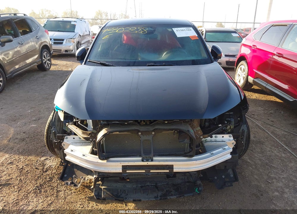 2025 HONDA HR-V VIN: 3CZRZ2H5XSM720439