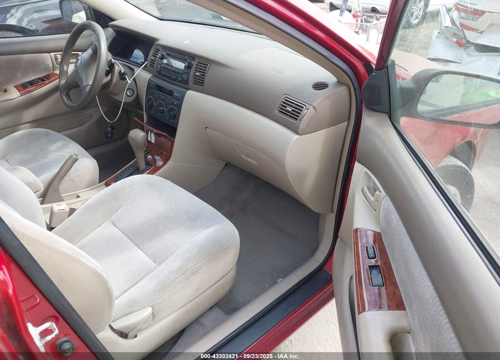 2005 TOYOTA COROLLA LE VIN: 1NXBR32E55Z424519