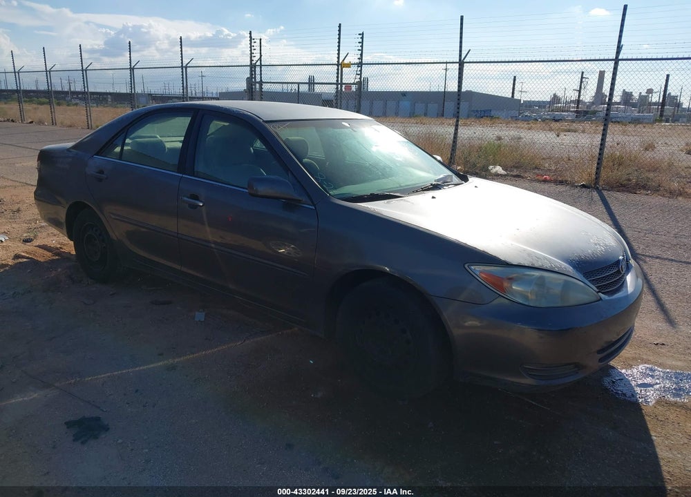 2003 TOYOTA CAMRY LE VIN: 4T1BE30K13U725595