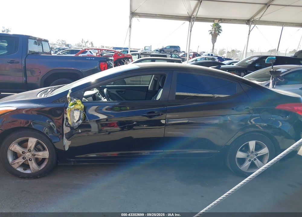 2012 HYUNDAI ELANTRA VIN: KMHDH4AE0CU283231