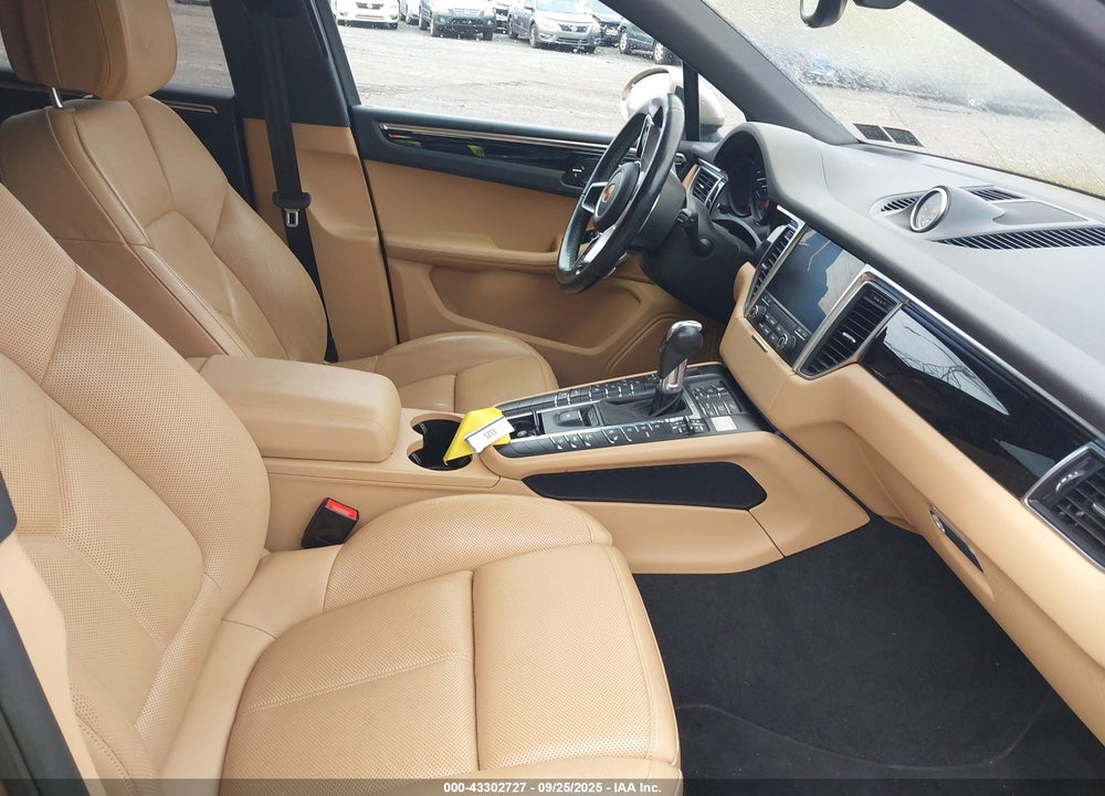 2018 PORSCHE MACAN VIN: WP1AA2A50JLB11220
