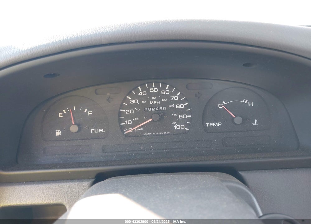 1994 NISSAN TRUCK XE VIN: 1N6SD11S1RC407076