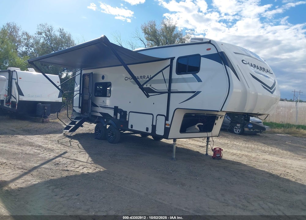 2025 FOREST RIVER CHAPARRAL LITE CLF235RK VIN: 5ZT3CLNB9SA332157