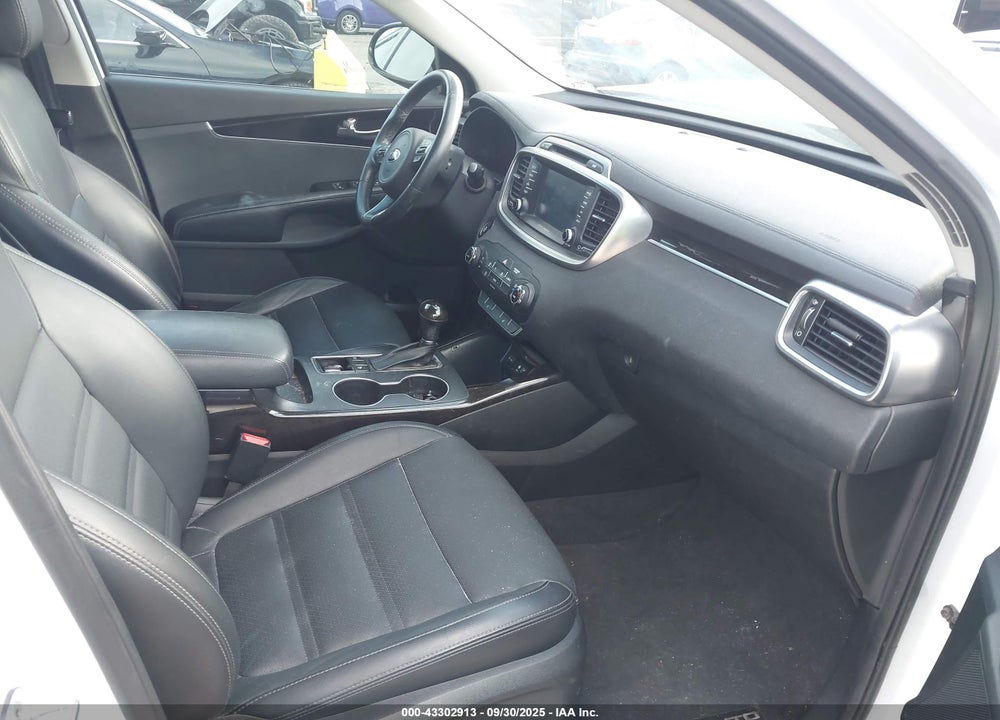 2018 KIA SORENTO 3.3L EX VIN: 5XYPH4A59JG339439