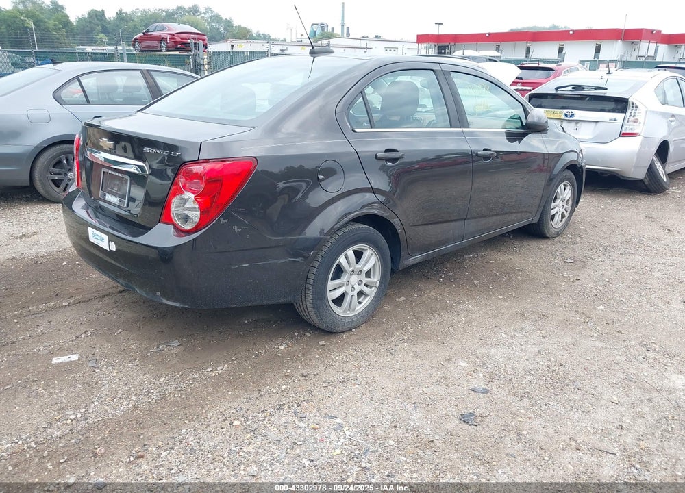 2016 CHEVROLET SONIC VIN: 1G1JC5SG5G4124229