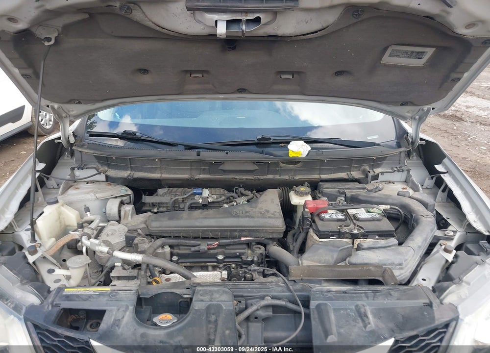 2015 NISSAN ROGUE VIN: 5N1AT2MV5FC751126