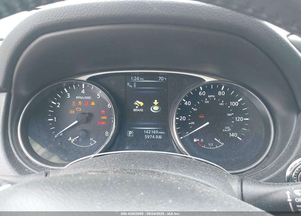 2015 NISSAN ROGUE VIN: 5N1AT2MV5FC751126