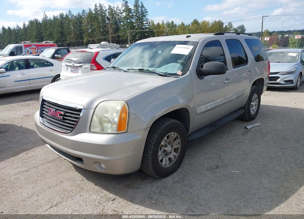 2007 GMC YUKON VIN: 1GKFC13097J132136