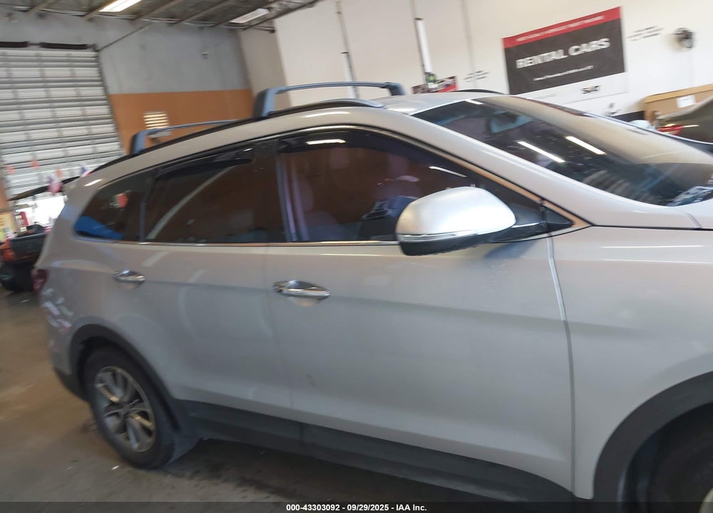 2017 HYUNDAI SANTA FE SE VIN: KM8SN4HF5HU205467
