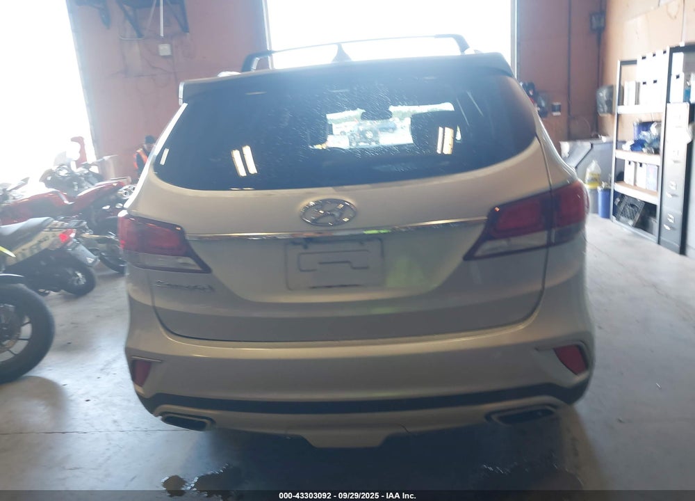 2017 HYUNDAI SANTA FE SE VIN: KM8SN4HF5HU205467