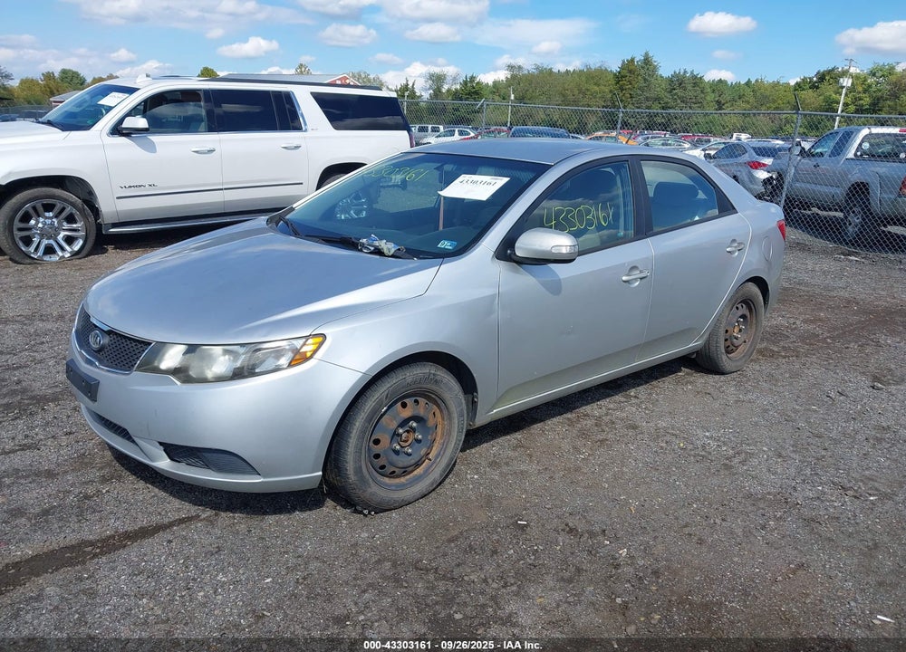 2010 KIA FORTE VIN: KNAFU4A2XA5235612