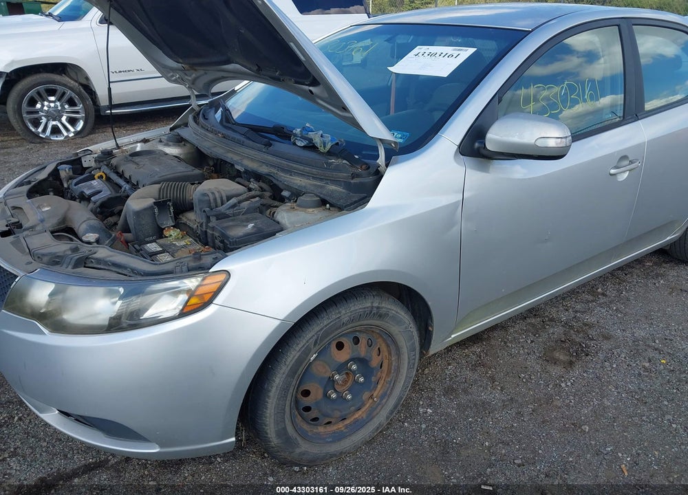 2010 KIA FORTE VIN: KNAFU4A2XA5235612