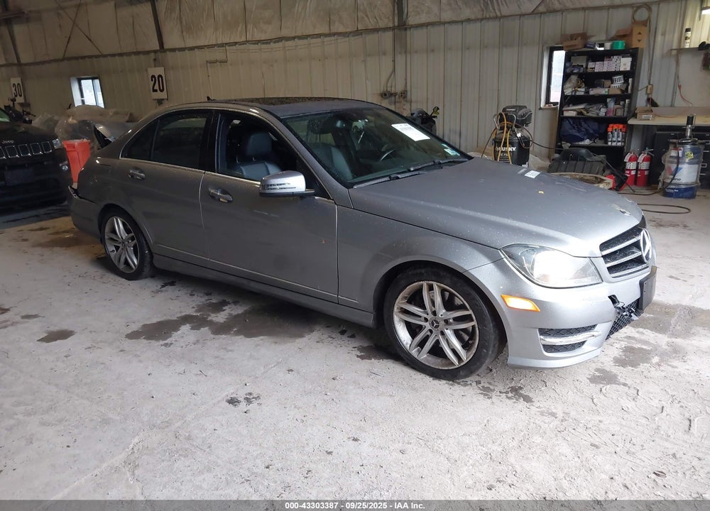 2014 MERCEDES-BENZ C 300 SPORT 4MATIC VIN: WDDGF8AB2EA939749