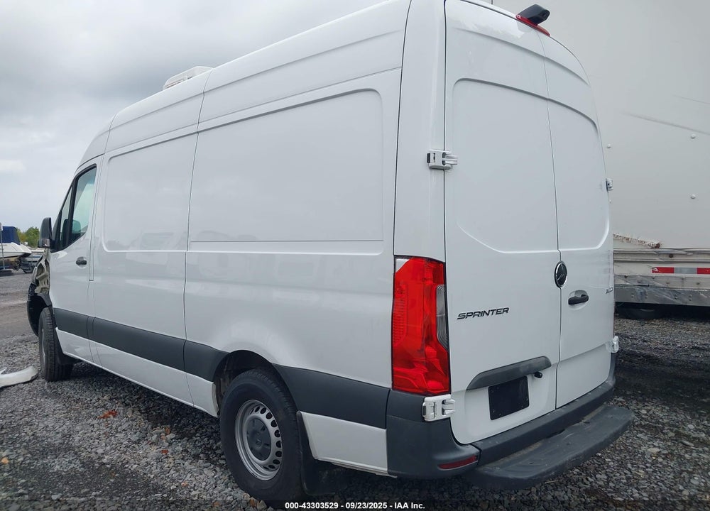 2023 MERCEDES-BENZ SPRINTER 2500 STANDARD ROOF 4-CYL GAS VIN: W1Y40BHY6PT130327
