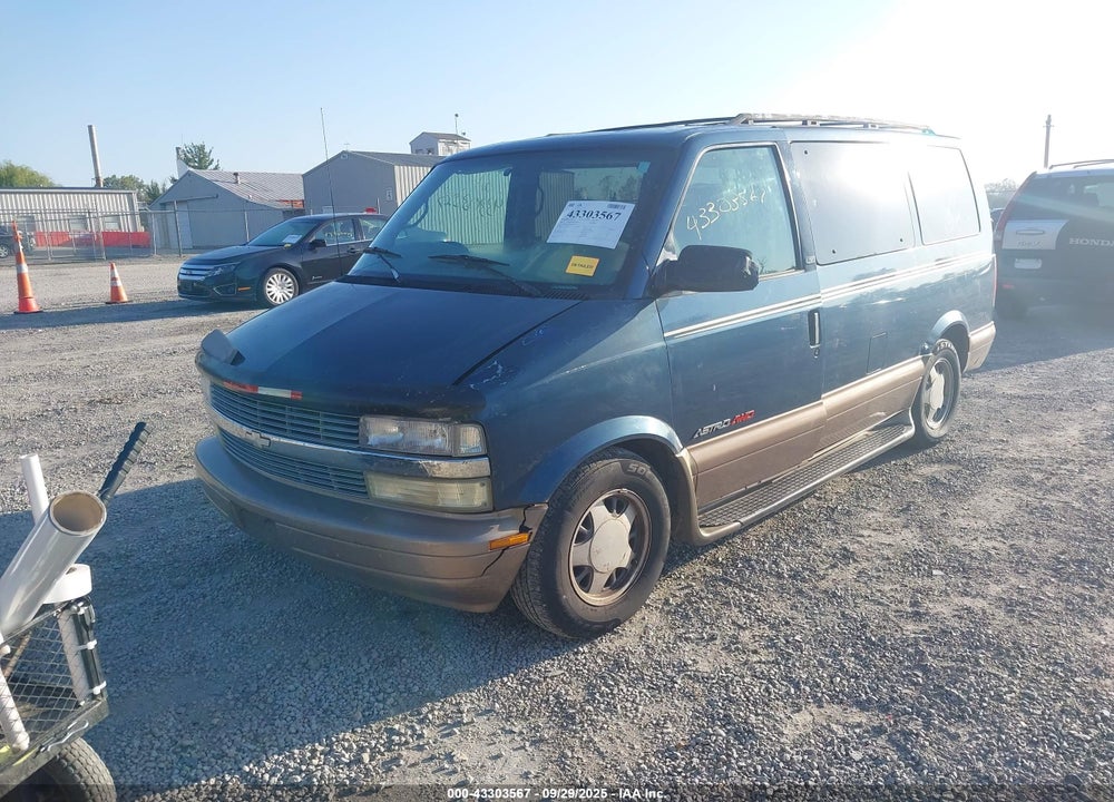 2001 CHEVROLET ASTRO LS VIN: 1GNEL19WX1B142153