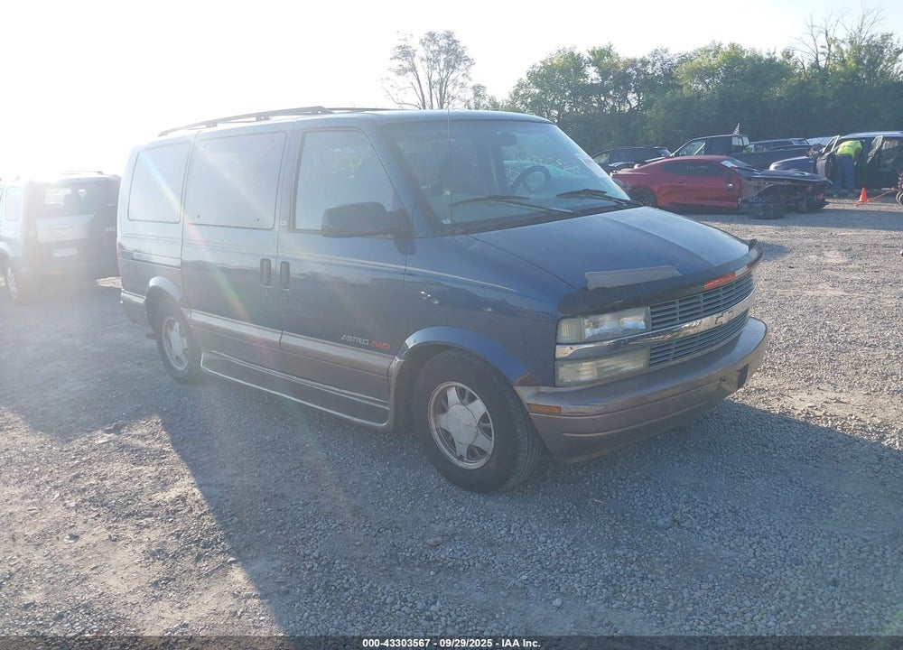 2001 CHEVROLET ASTRO LS VIN: 1GNEL19WX1B142153