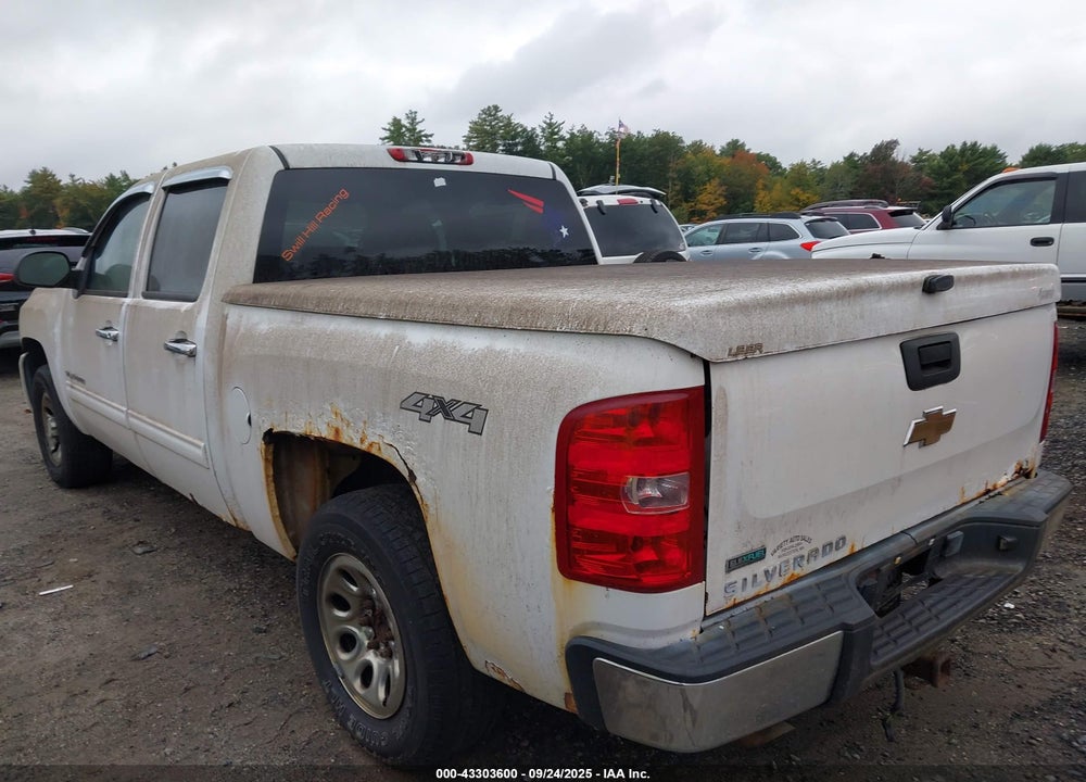 2011 CHEVROLET SILVERADO 1500 LT VIN: 3GCPKSEA5BG149136