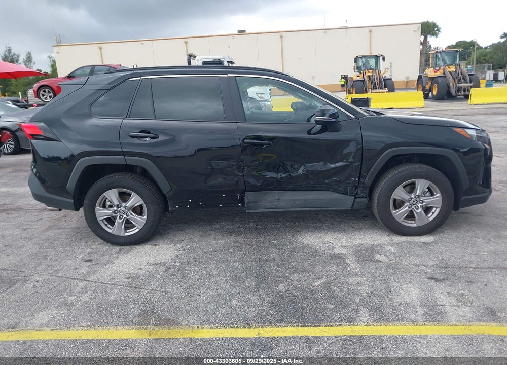 2025 TOYOTA RAV4 VIN: 2T3P1RFV1SW523898