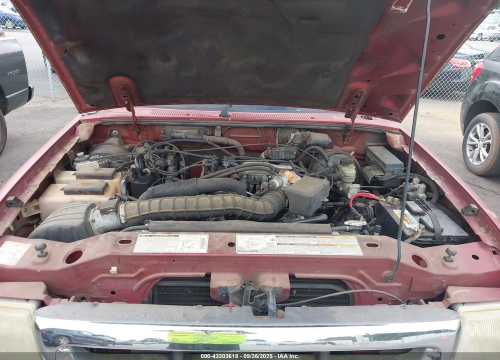 2000 FORD RANGER XL/XLT VIN: 1FTYR10V5YPA52737