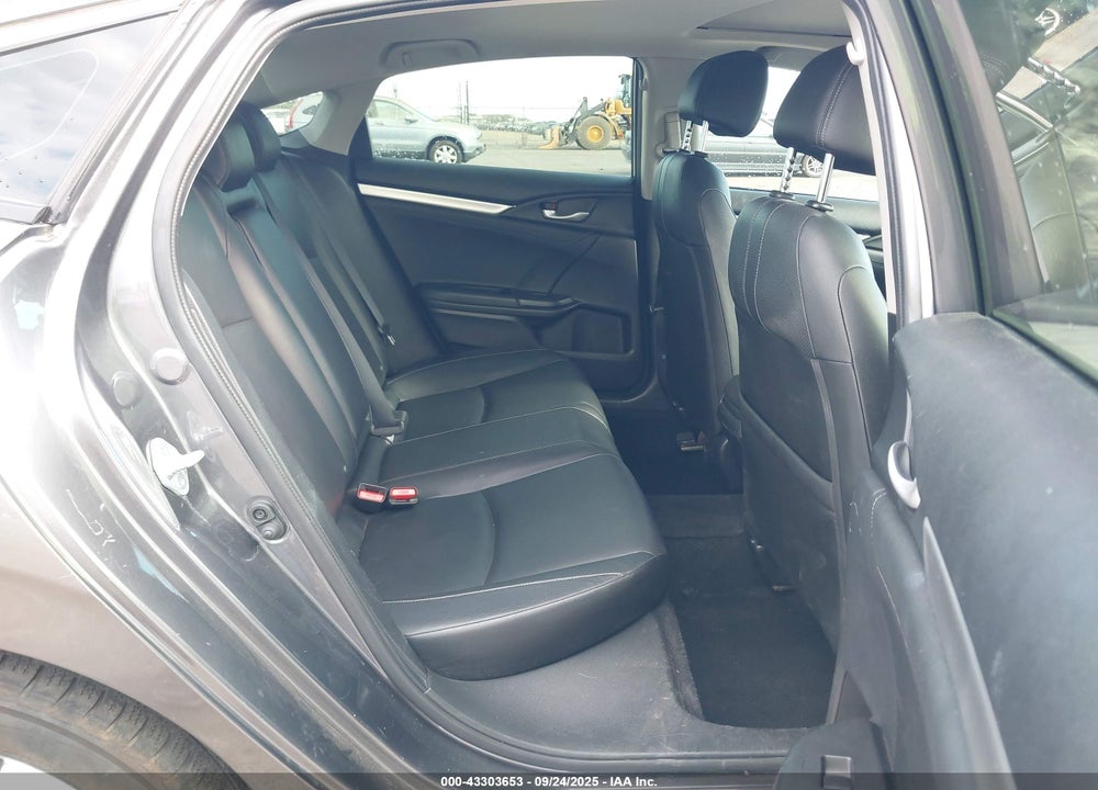 2018 HONDA CIVIC EX-L VIN: JHMFC1F88JX013039