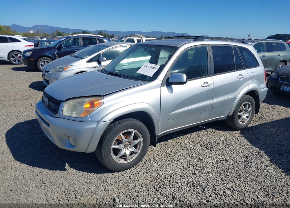 2005 TOYOTA RAV4 VIN: JTEHD20V450038445